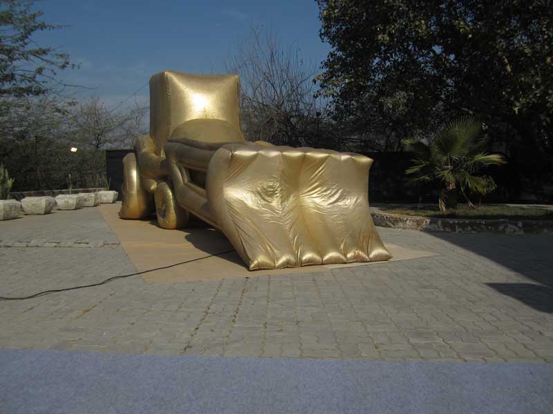 Neo Monster(Travelling Public Project, 2012